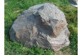 Искусственный камень из стеклопластика ф50 см